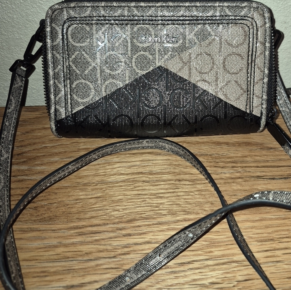 Calvin Klein Shimmer Crossbody Bag - Black and Tan, Excellent Condition, Y2k
